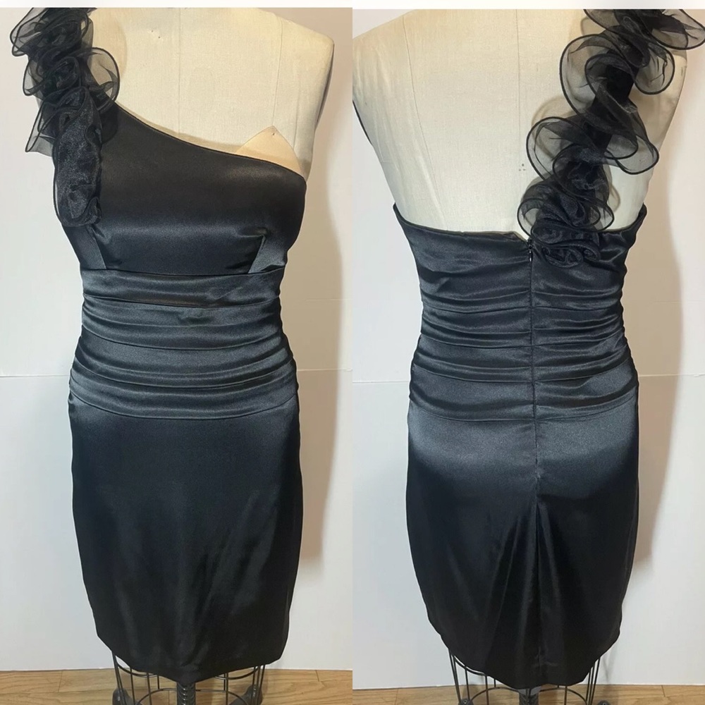 Preowned B. Darlin One Shoulder Party Dress W Stretch Size 7/8 (fits Like a 6)